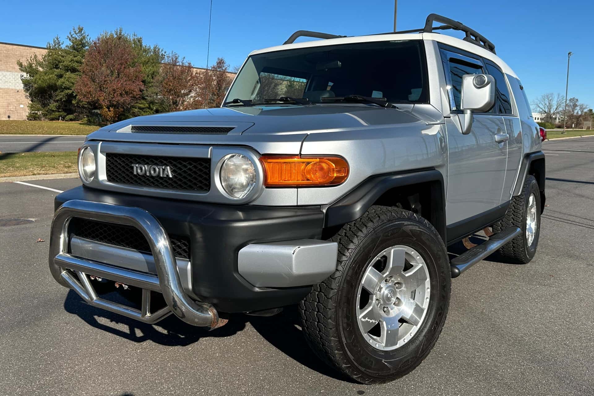 2008 Toyota FJ Cruiser sold for $8,526