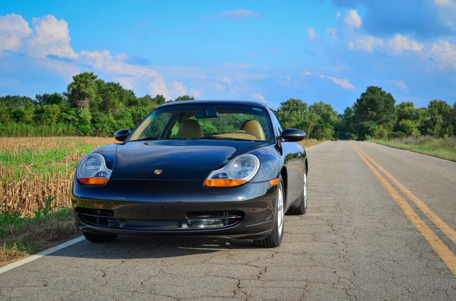 1999 Porsche 911 Carrera sold for $28,750