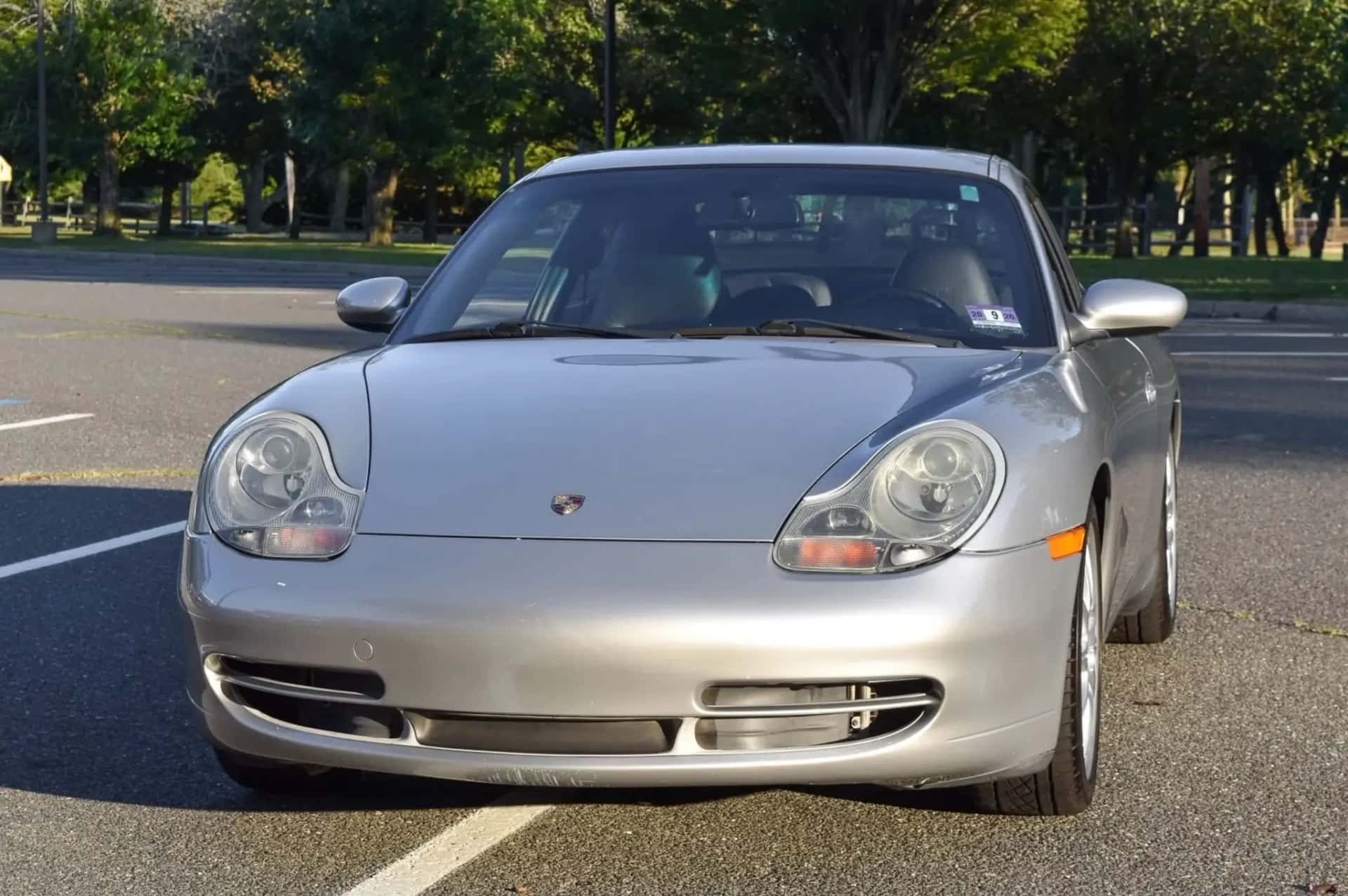 2001 Porsche 911 Carrera sold for $19,500