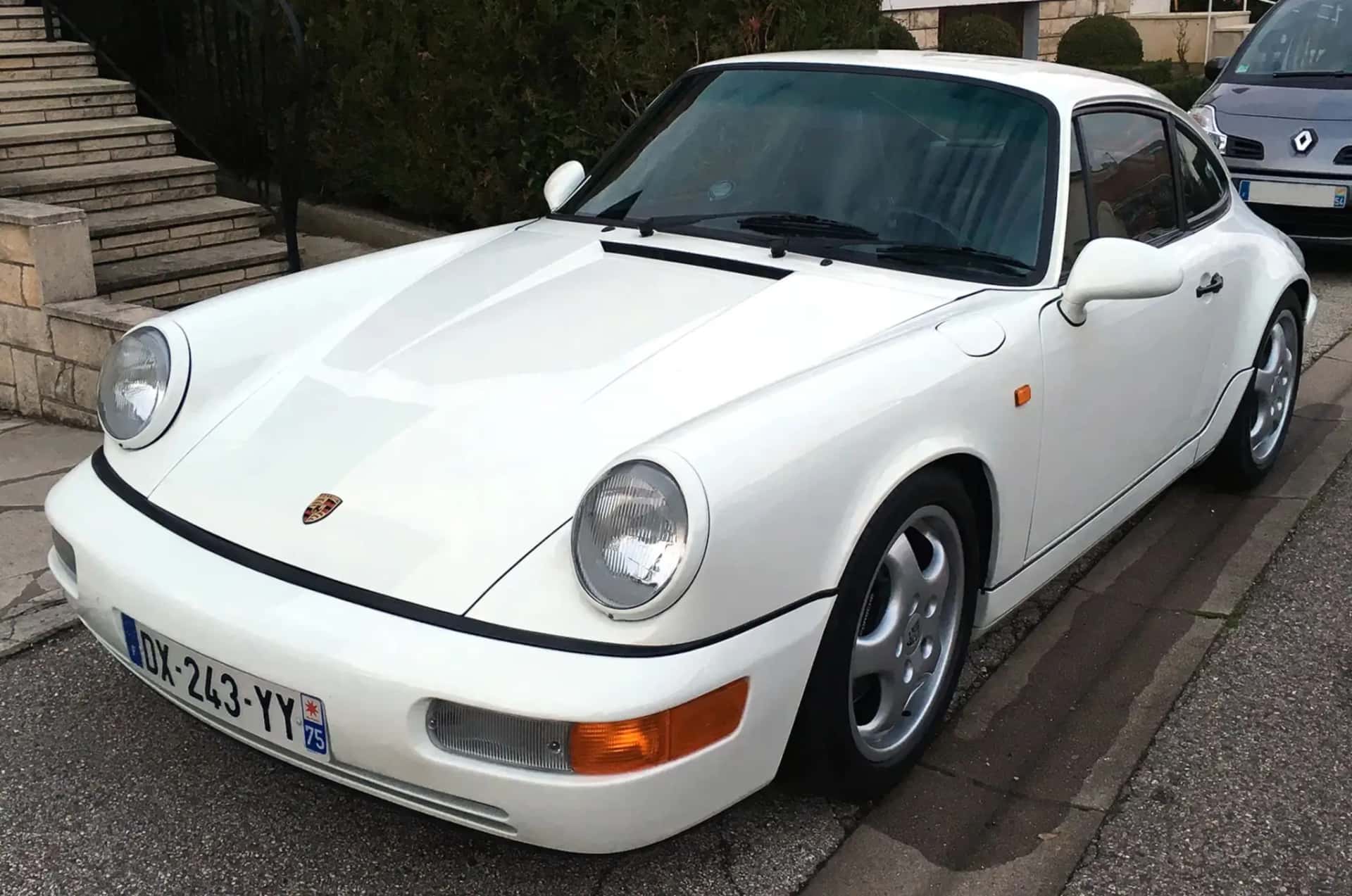 1992 Porsche 911 Carrera RS sold for $170,250