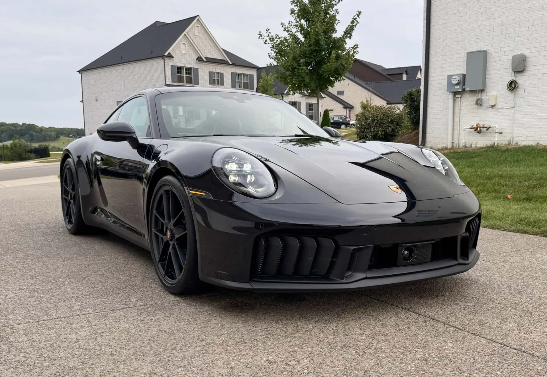 2025 Porsche 911 Carrera GTS Coupe sold for $180,000