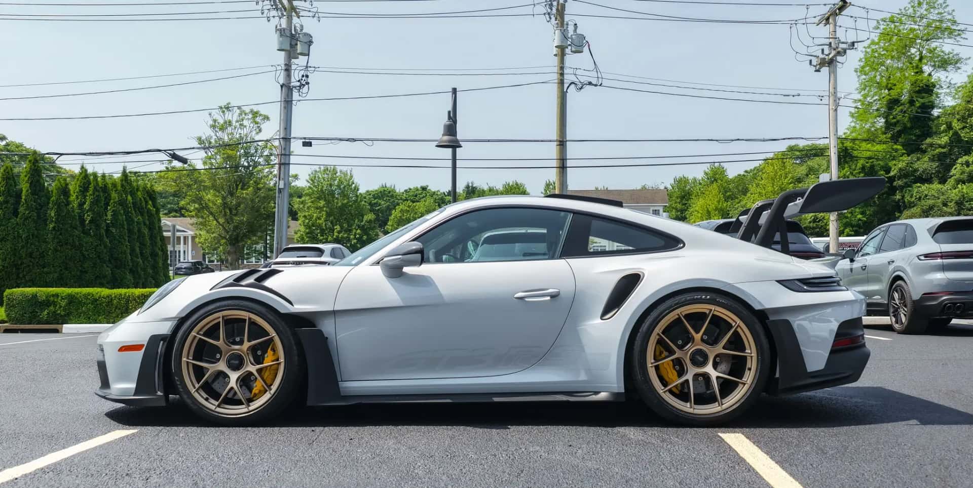 2024 Porsche 911 GT3 RS sold for $370,000