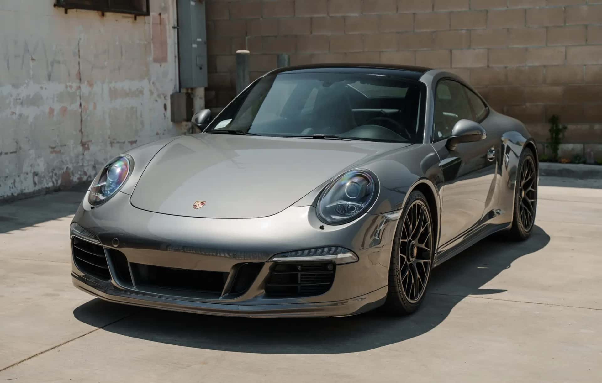 2015 Porsche 911 Carrera GTS sold for $80,000