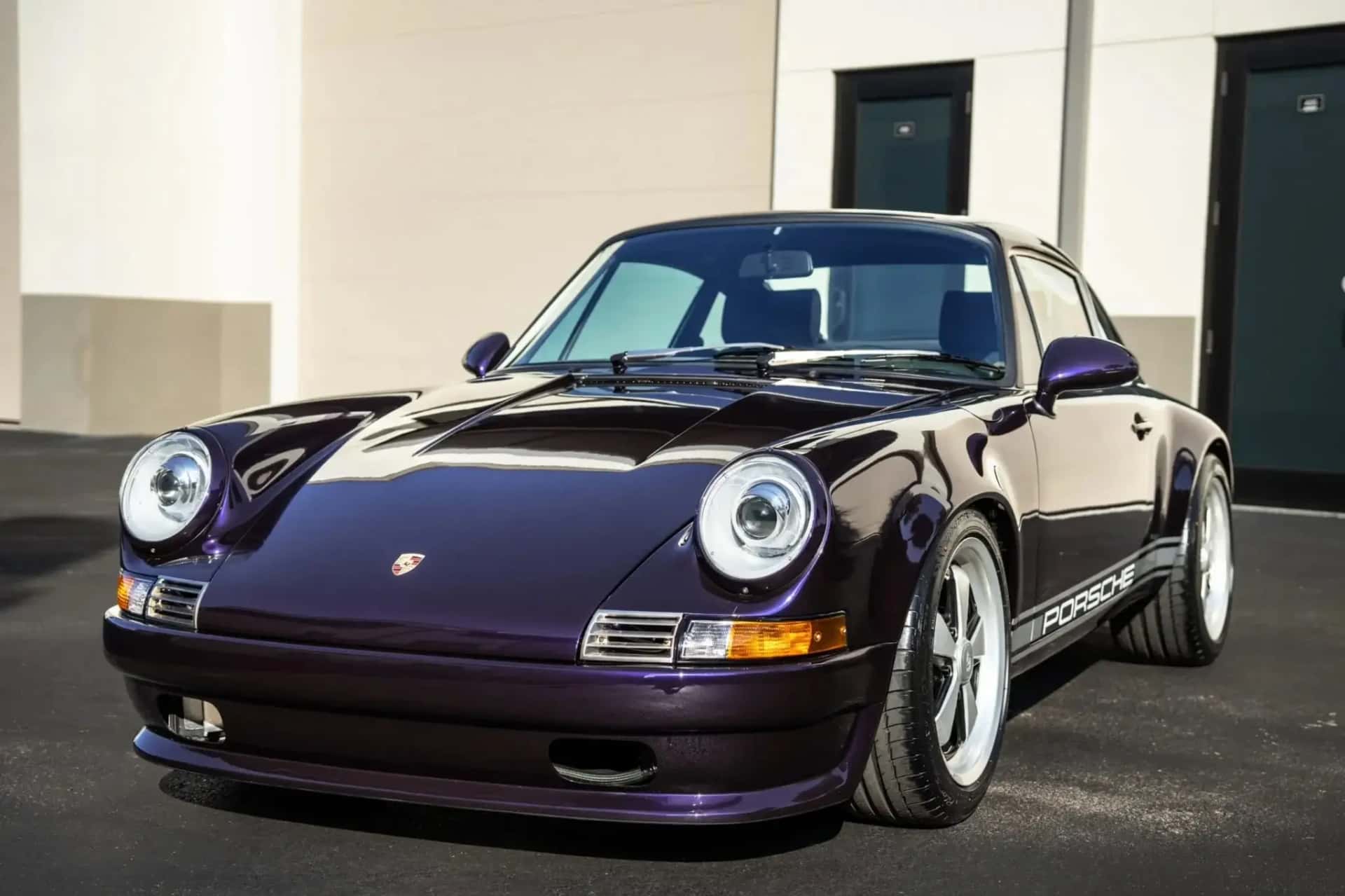 1992 Porsche 911 Carrera 2 sold for $322,964