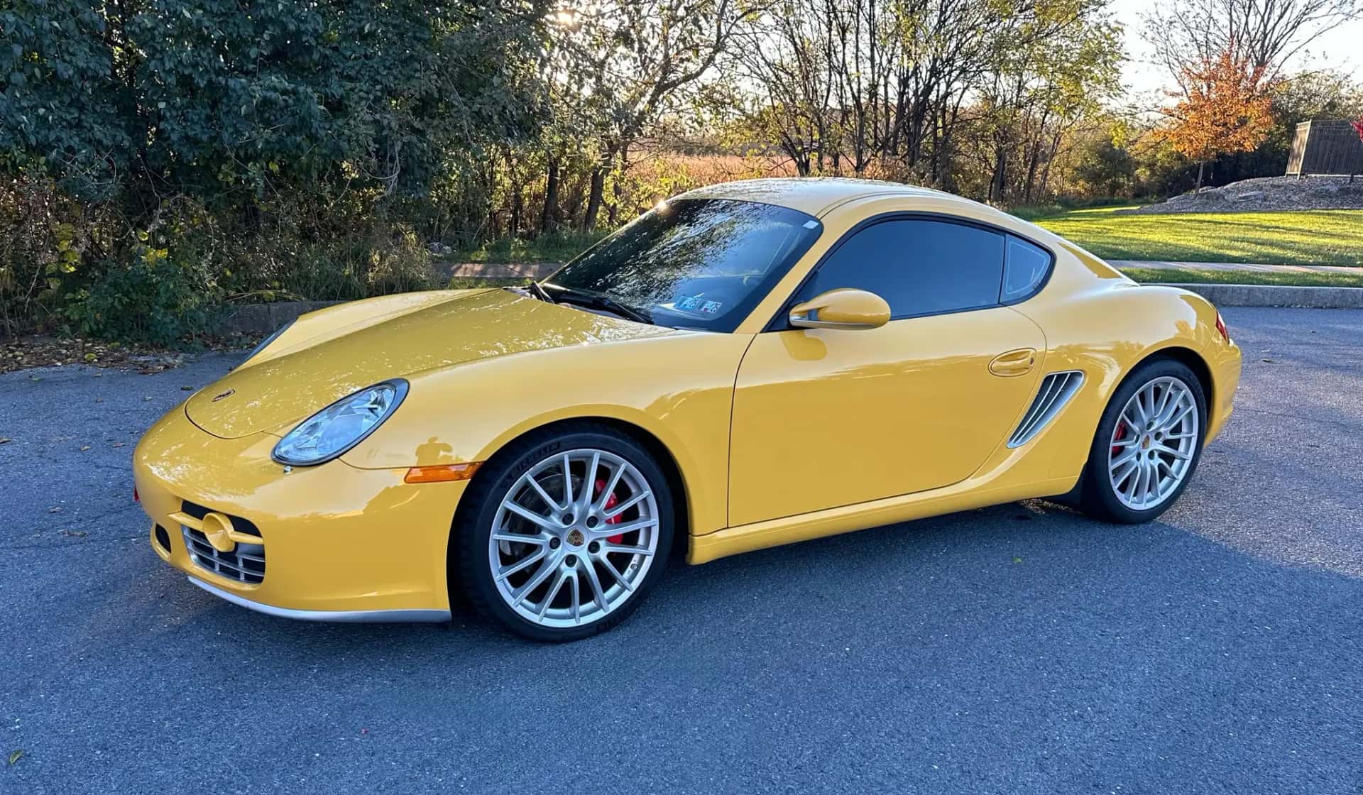 2008 Porsche Cayman S sold for $27,500