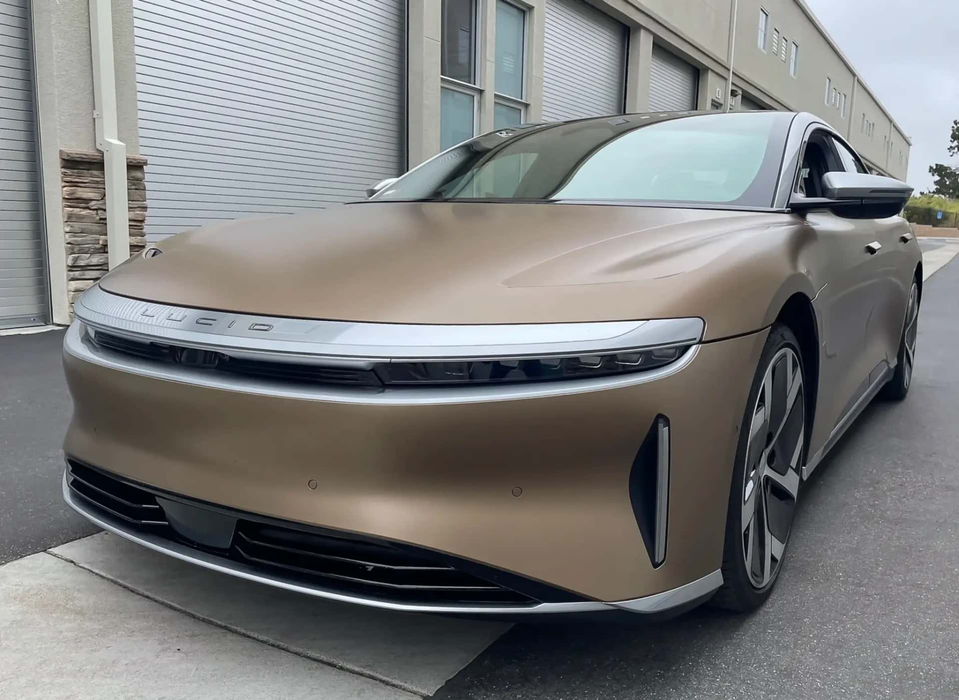 2022 Lucid Air sold for $77,000