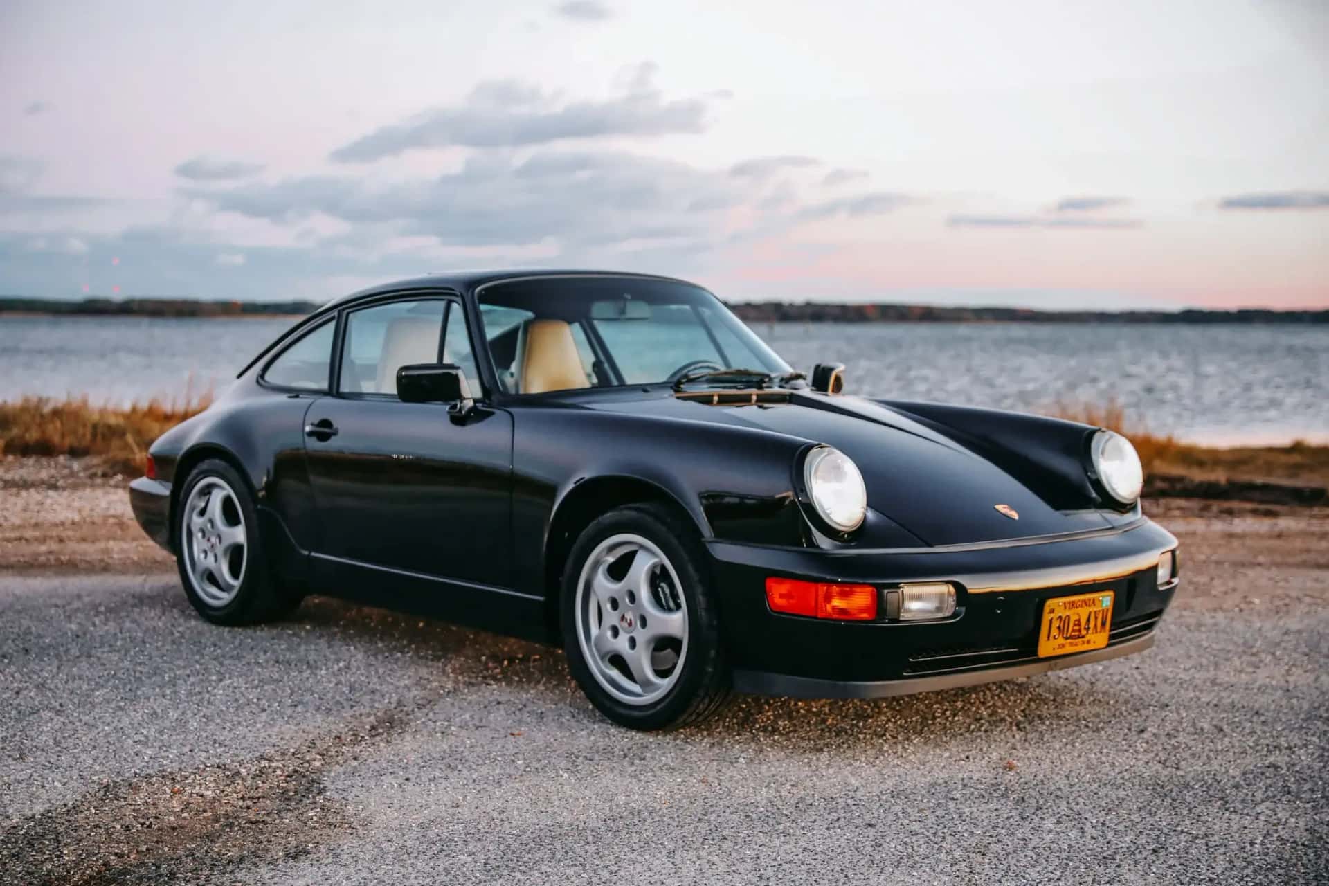 1990 Porsche 911 Carrera 2 sold for $96,400