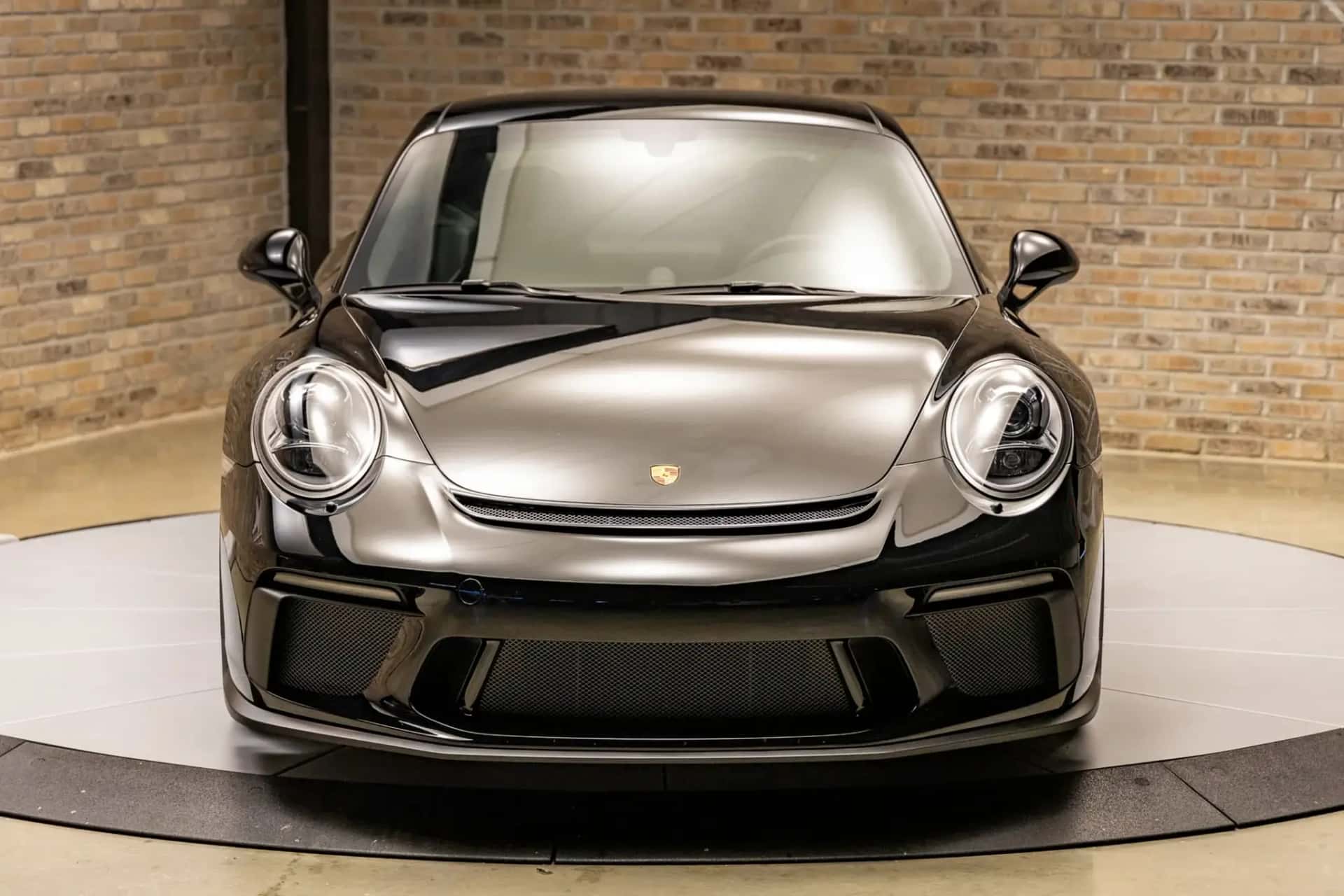 2018 Porsche 911 GT3 Touring sold for $215,000