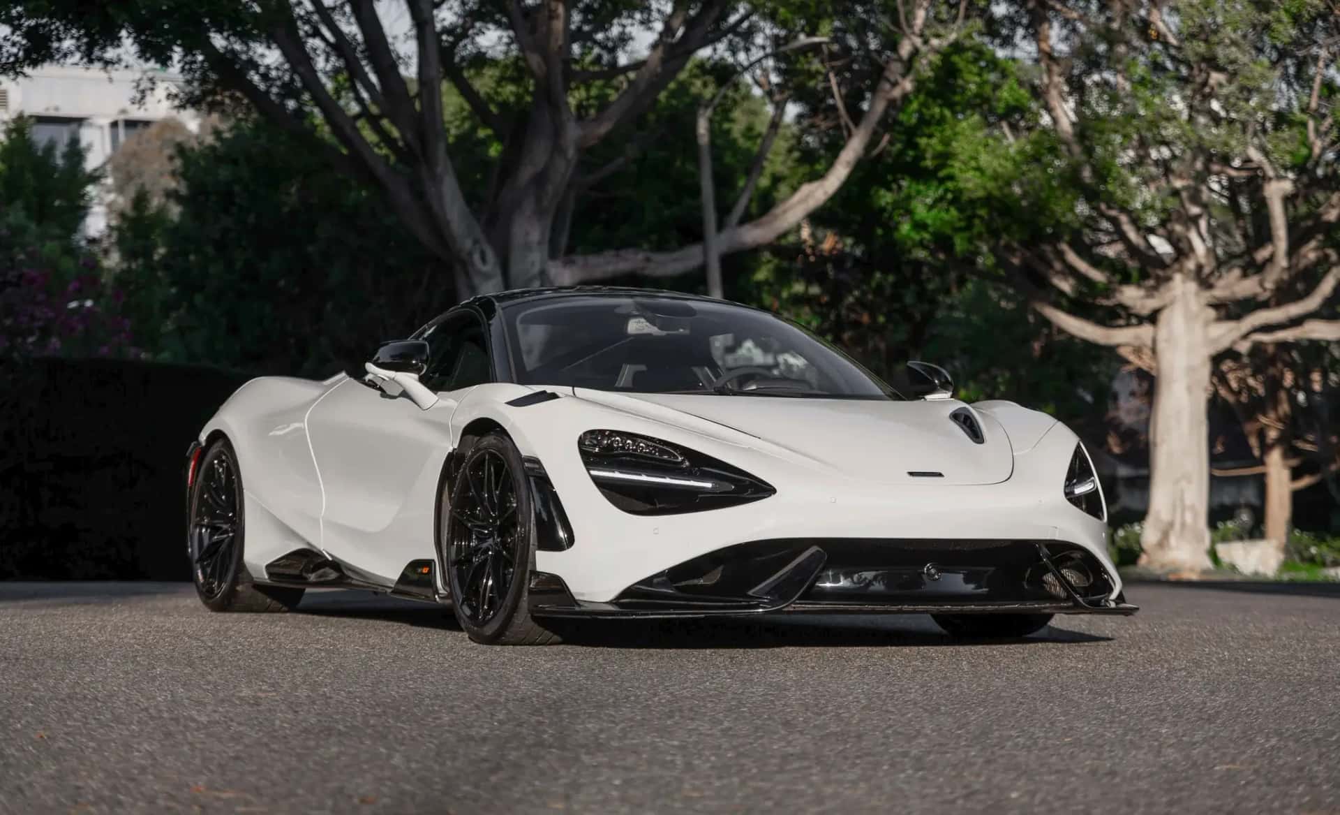 2021 McLaren 765LT sold for $390,500