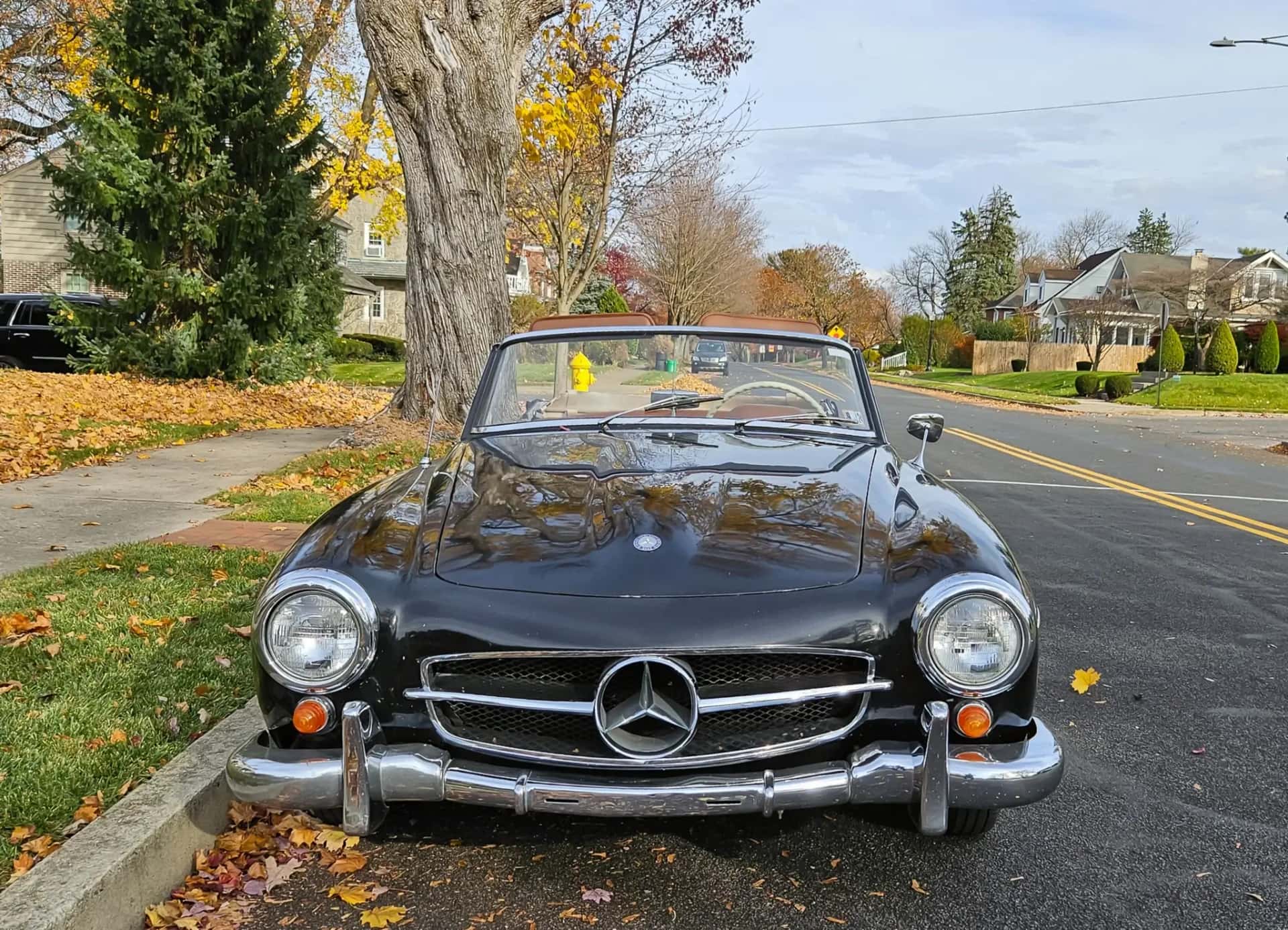 1963 Mercedes-Benz 190SL sold for $62,500