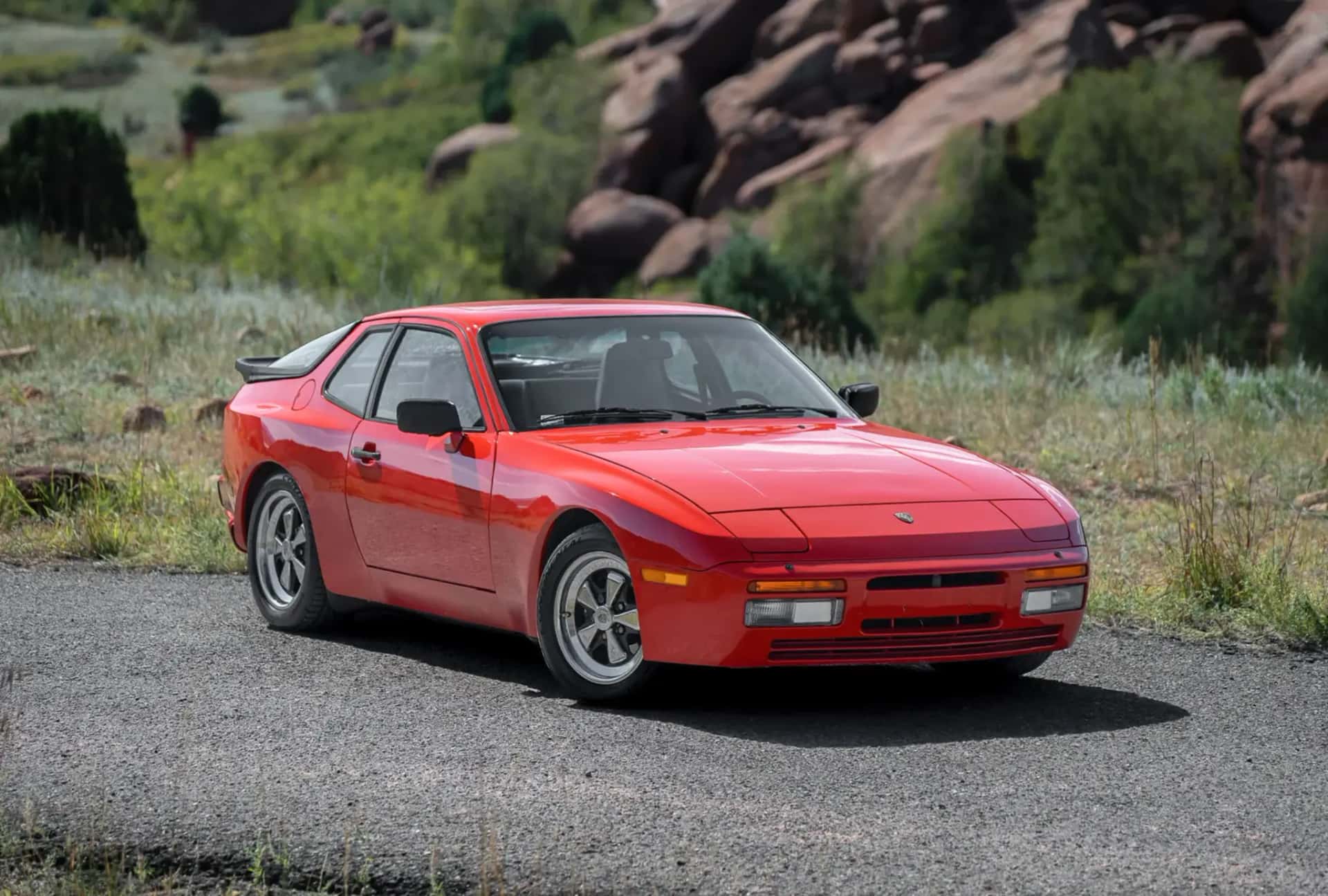 1986 Porsche 944 Turbo sold for $24,250