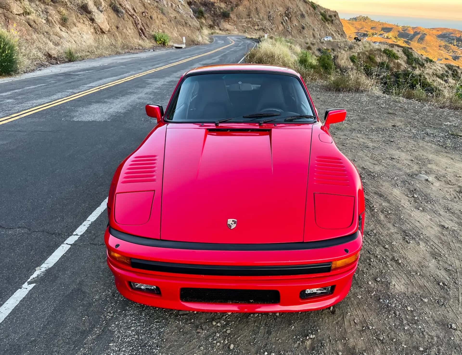 1985 Porsche 911 Carrera sold for $116,100