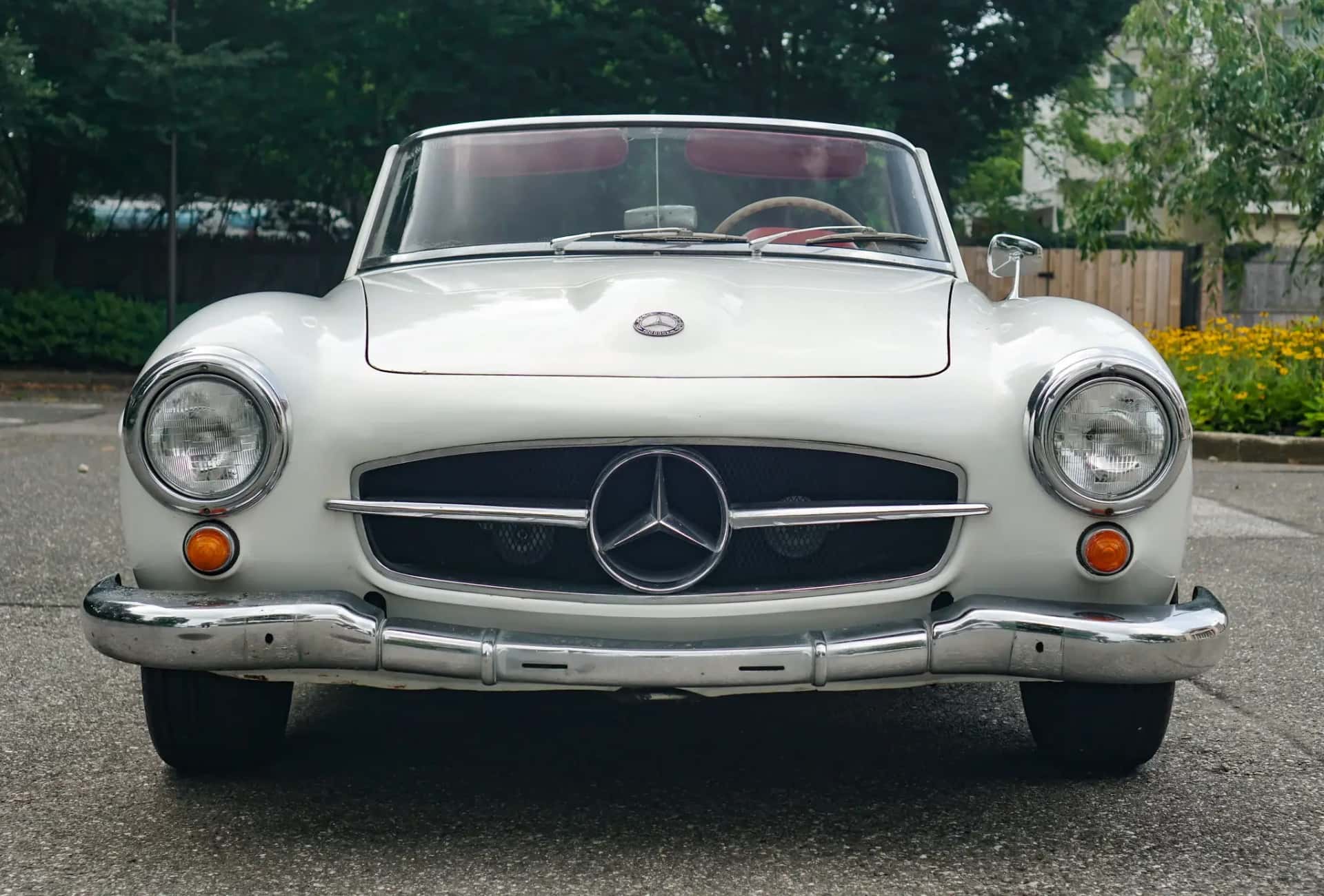 1962 Mercedes-Benz 190SL sold for $57,000