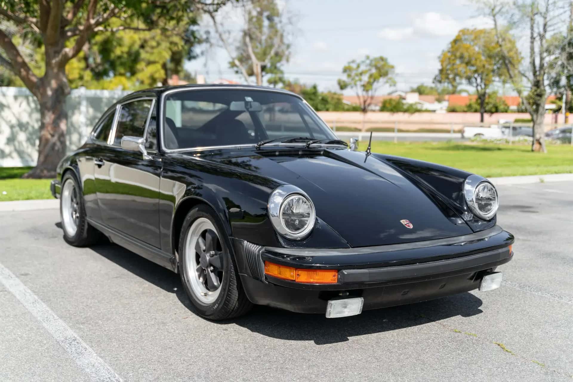 1976 Porsche 912E sold for $31,000