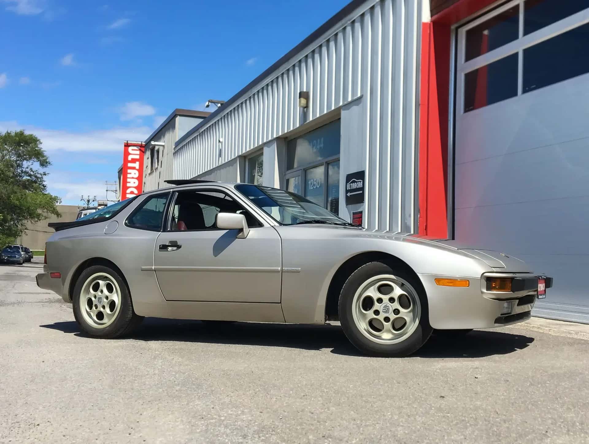 1988 Porsche 944 S sold for $22,000