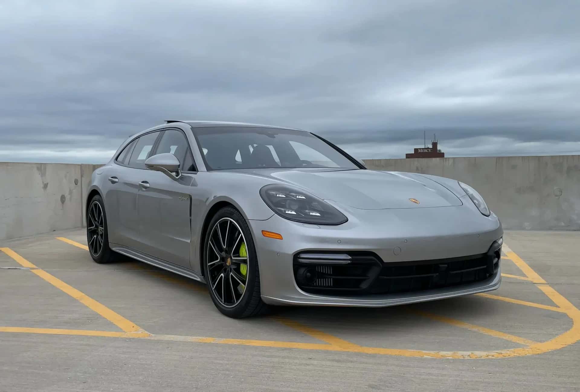 2018 Porsche Panamera Turbo S E-Hybrid sold for $115,500