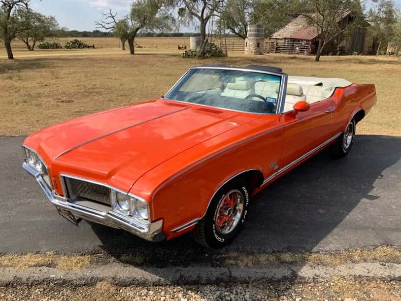 1970 Oldsmobile 442 SX Convertible sold for $54,600