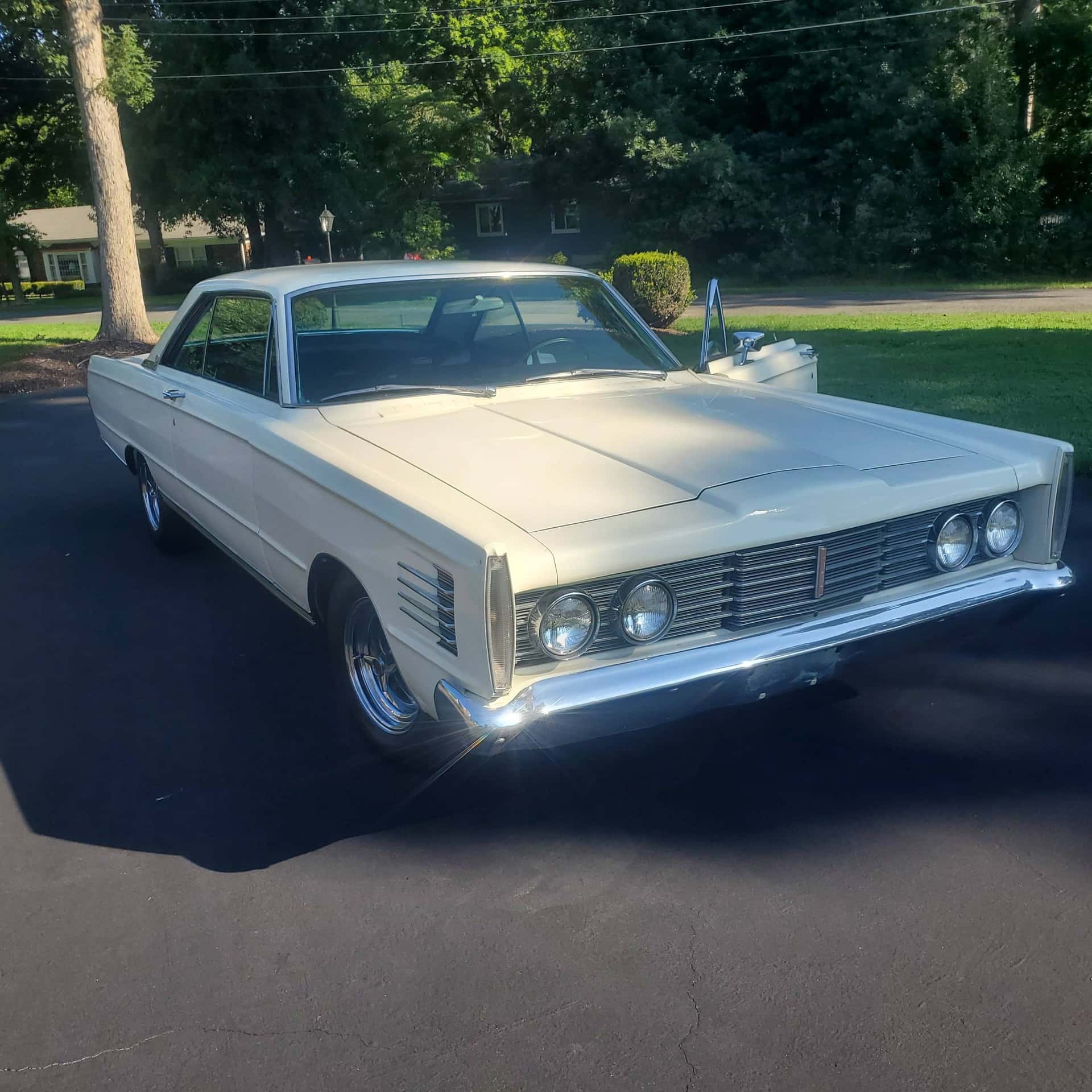 1965 Mercury Park Lane sold for $3,700