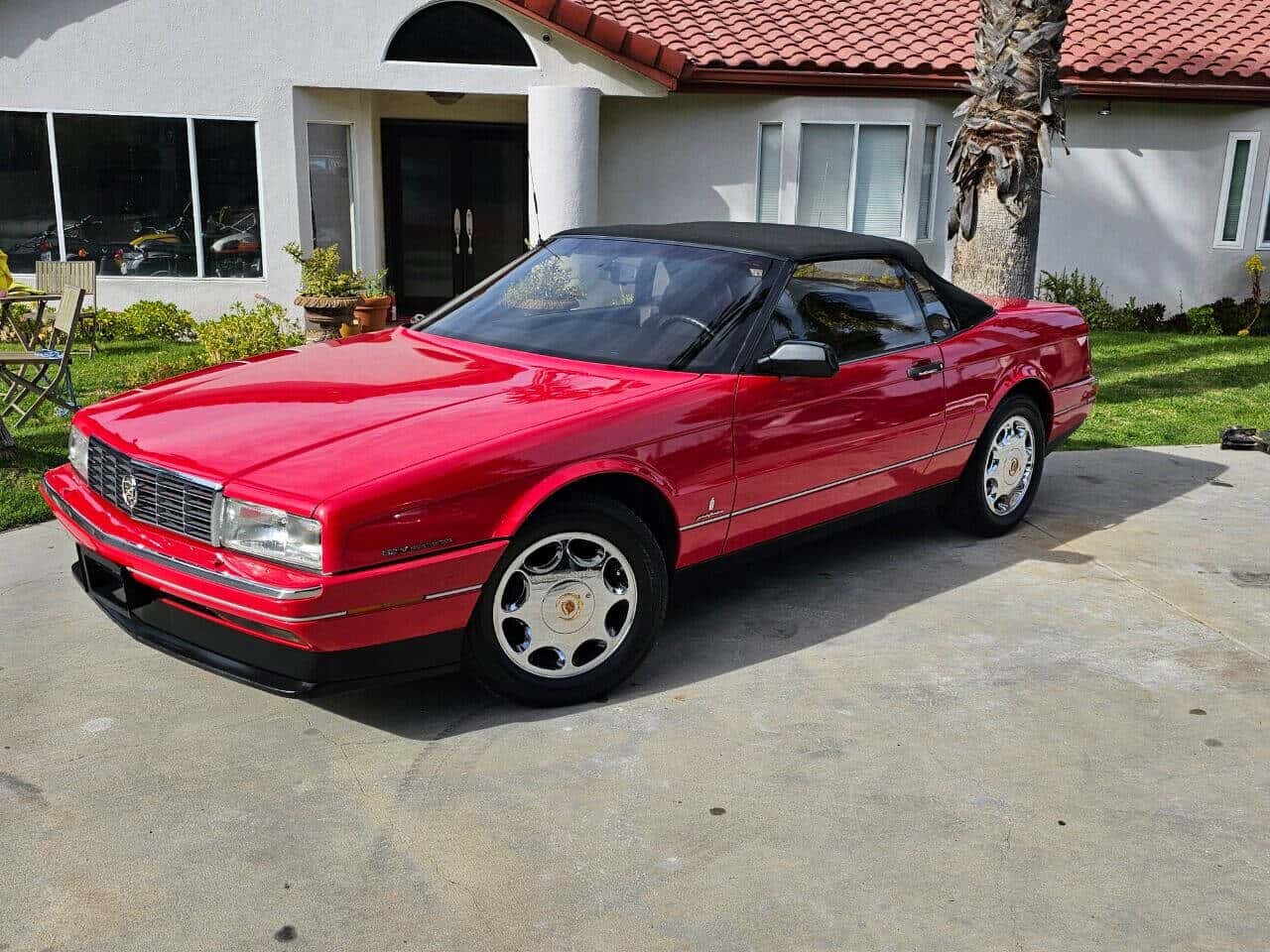 1993 Cadillac Allante Convertible sold for $7,350