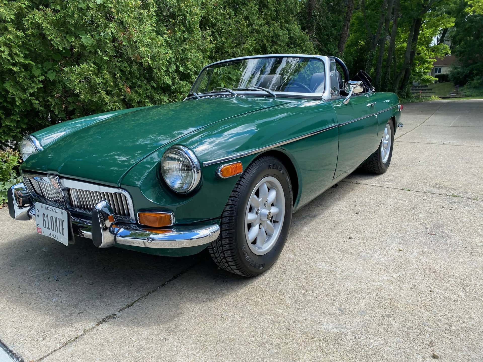 1971 MG MGB Roadster sold for $7,665