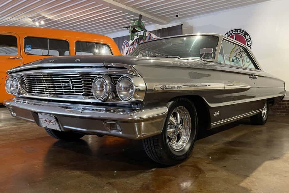 1964 Ford Galaxie sold for $19,100