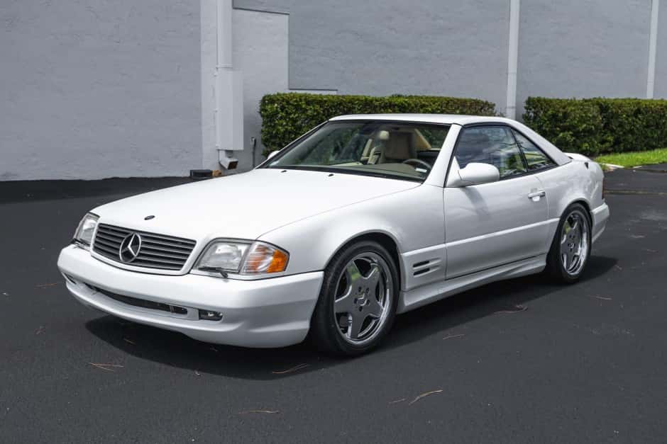 2001 Mercedes-Benz R129 SL sold for $25,750