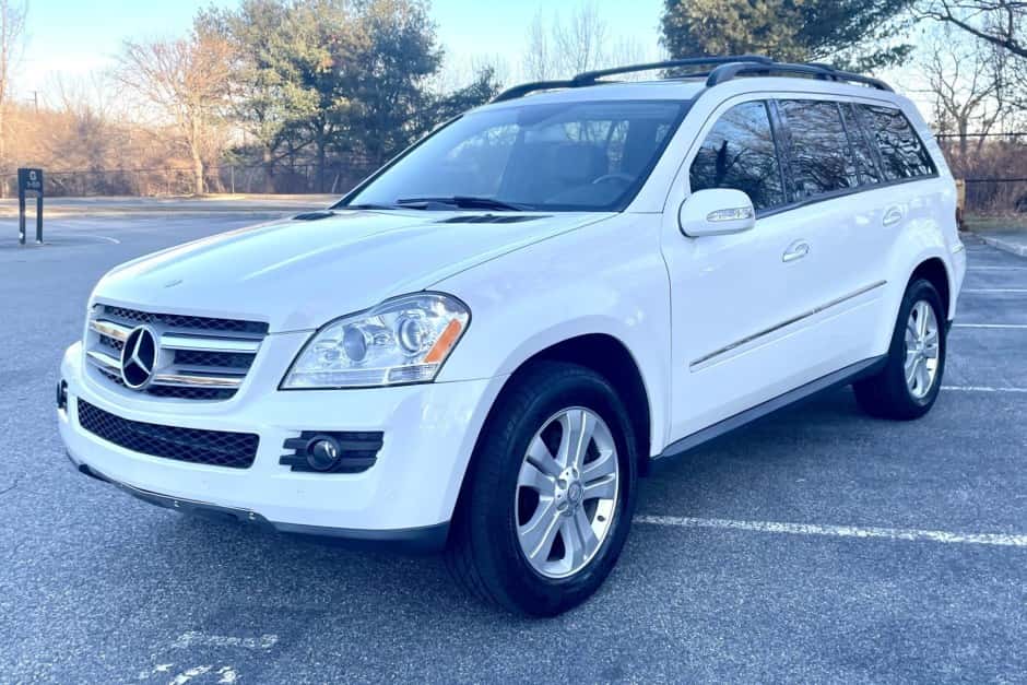 2008 Mercedes-Benz GL & GLS-Class sold for $10,000