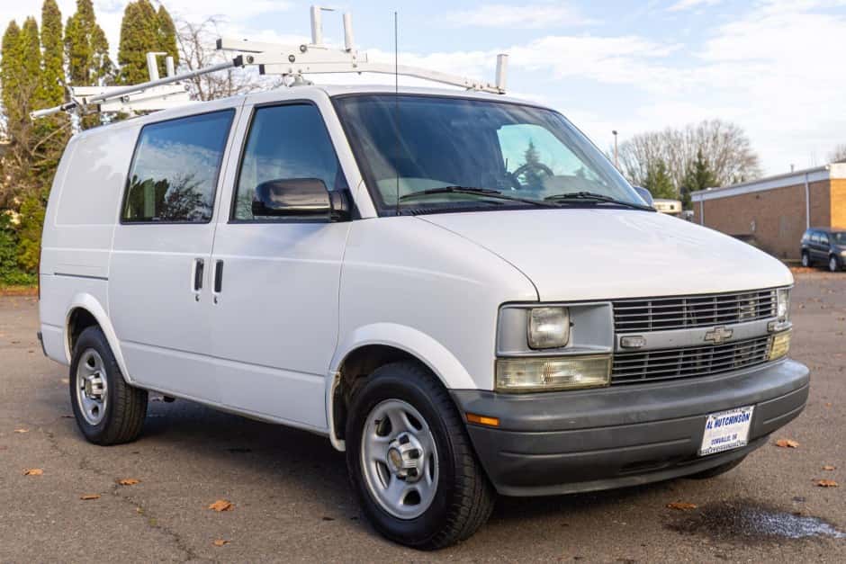 2005 Chevrolet Astro sold for $13,500