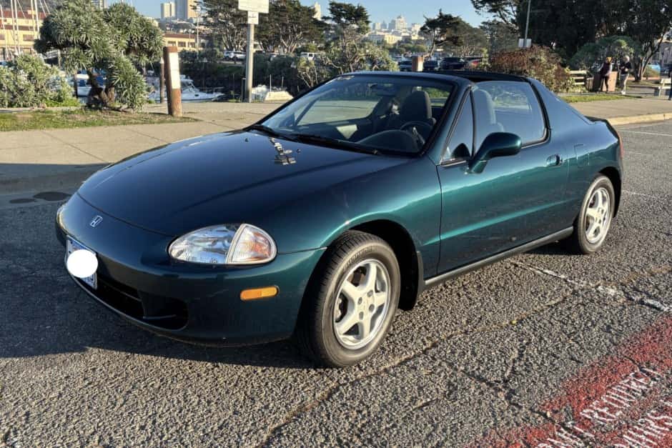 1997 Honda Civic Del Sol sold for $12,600