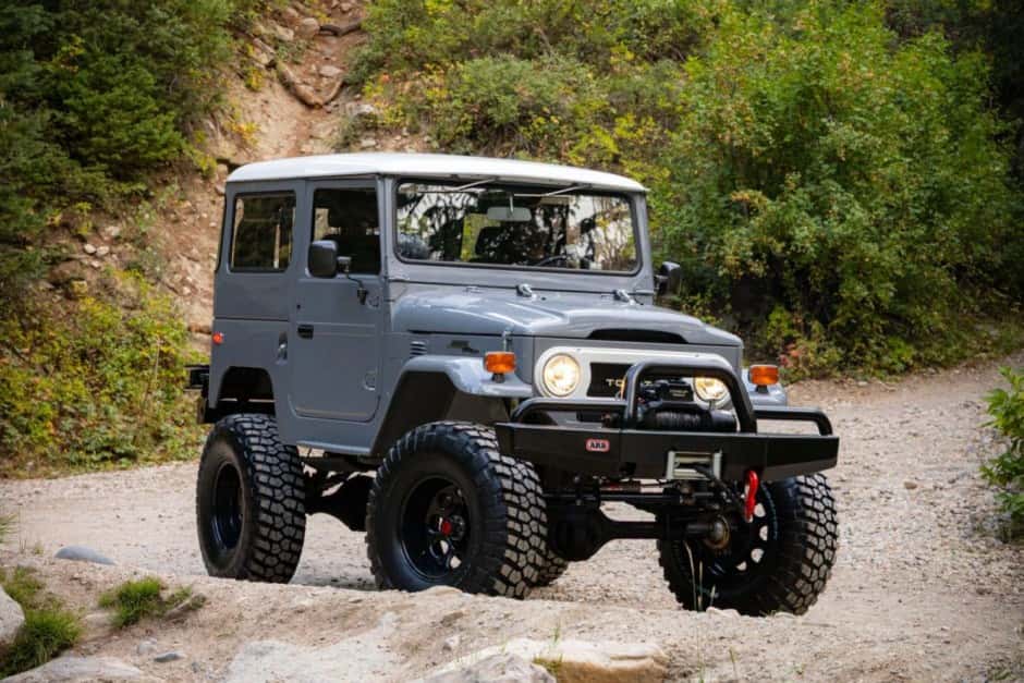 1974 Toyota Land Cruiser FJ40 sold for $70,375