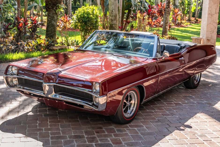 1967 Pontiac Catalina sold for $35,007