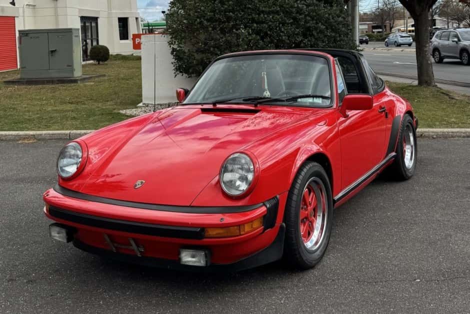 1983 Porsche 911SC sold for $59,500