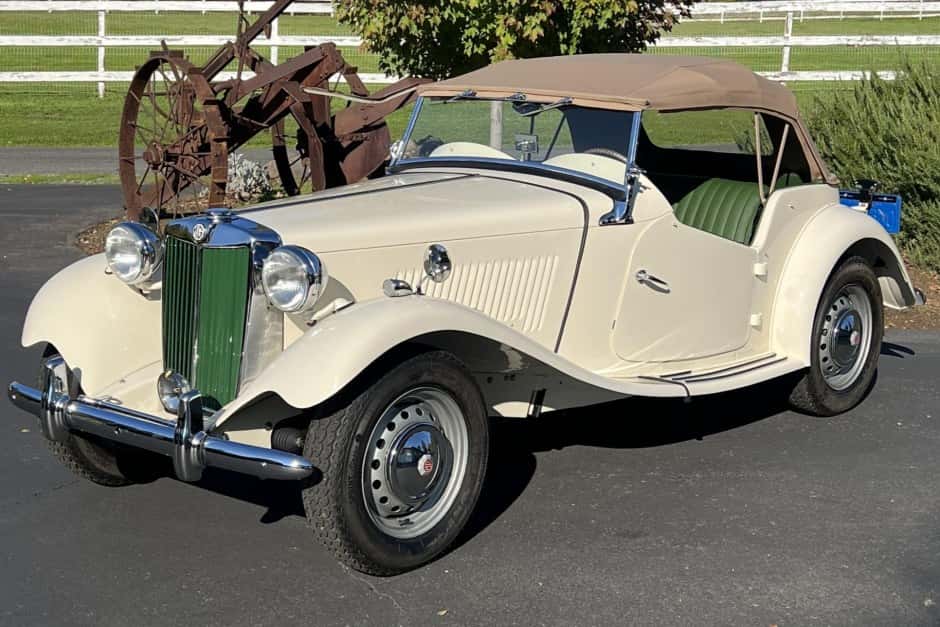 1953 MG TD sold for $22,000
