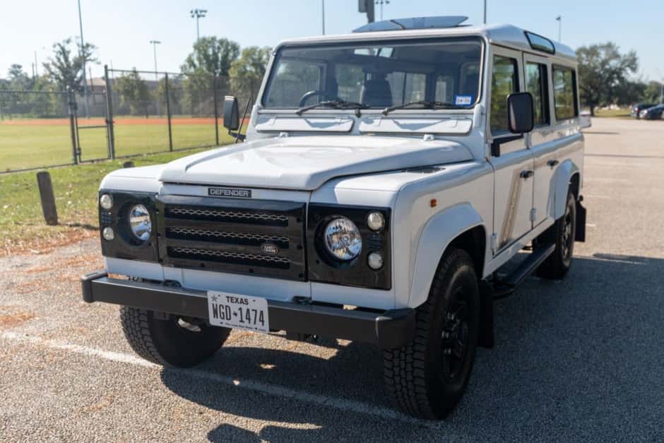1996 Land Rover 110 / Defender 110 (Euro Spec) sold for $26,777