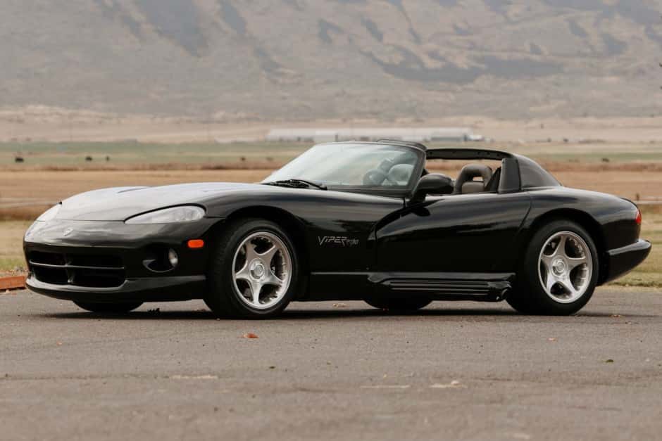 1994 Dodge Viper SR I (1992-1995) sold for $40,000