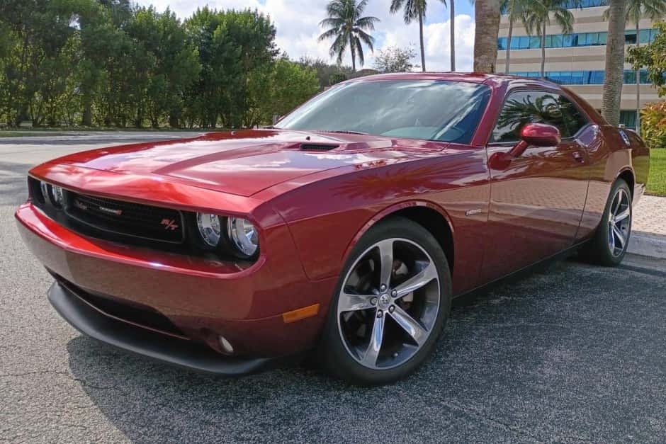 2014 Dodge Challenger (non-SRT, 2009-2023) sold for $20,550