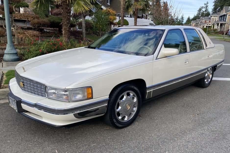 1996 Cadillac DeVille sold for $6,100