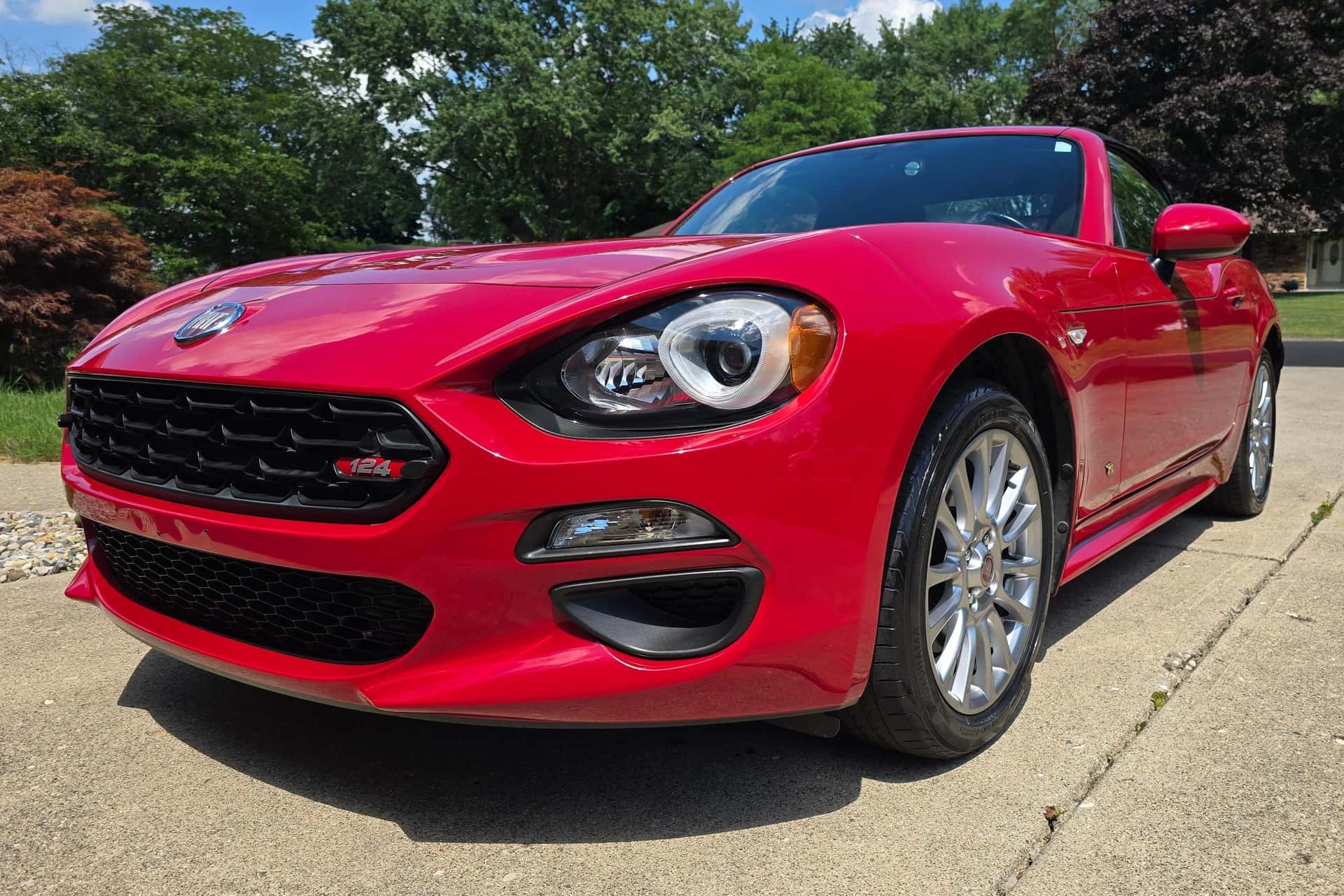 2017 Fiat 124 Spider sold for $15,100