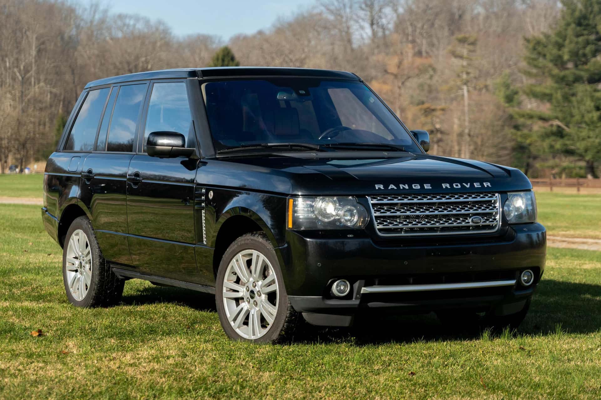 2012 Land Rover Range Rover sold for $10,199