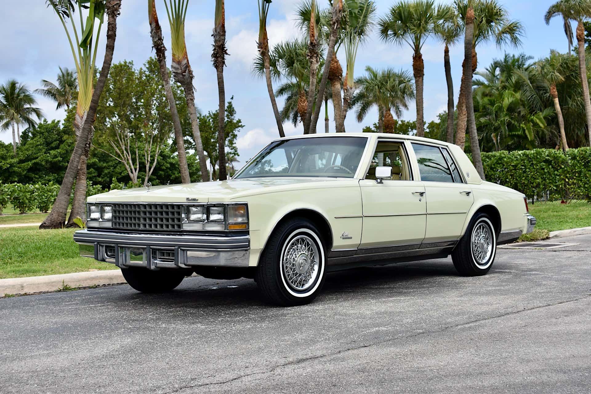 1976 Cadillac Seville sold for $11,361