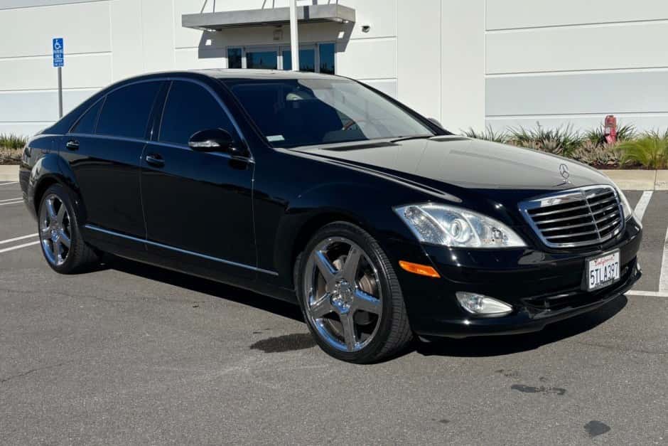 2007 Mercedes-Benz W221 S-Class sold for $6,350