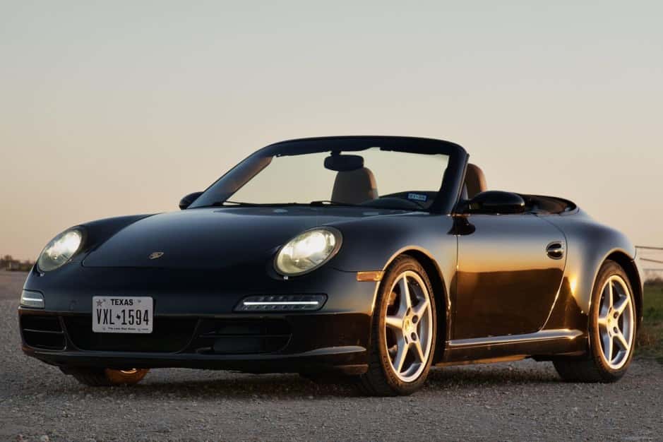 2007 Porsche 997 911 Carrera sold for $30,000