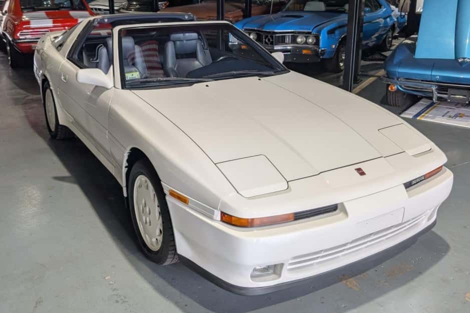 1990 Toyota Supra A70 (1986-1992) sold for $25,250