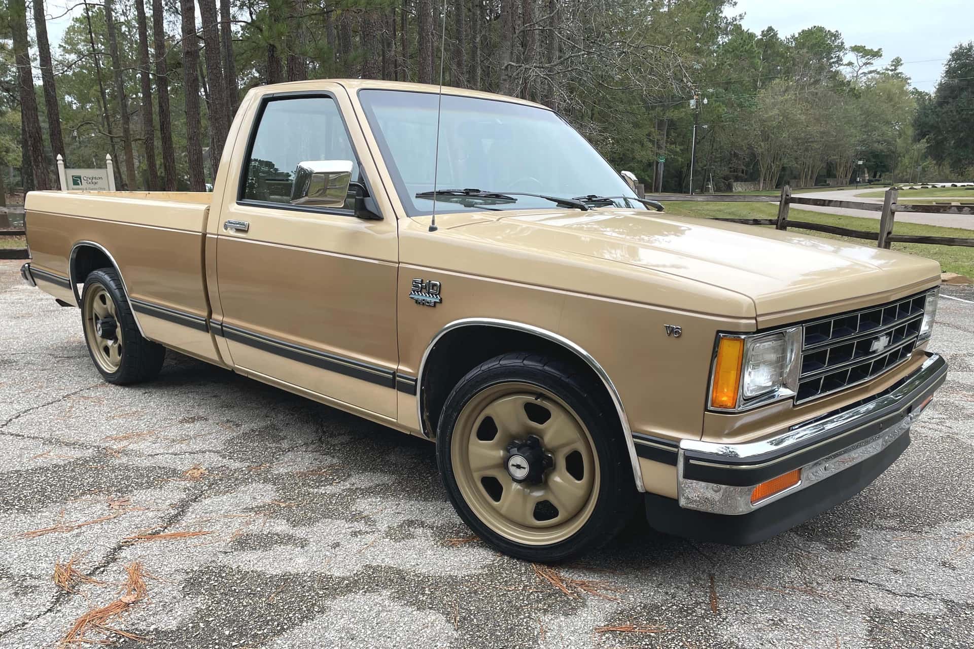 1983 Chevrolet S10 sold for $5,200