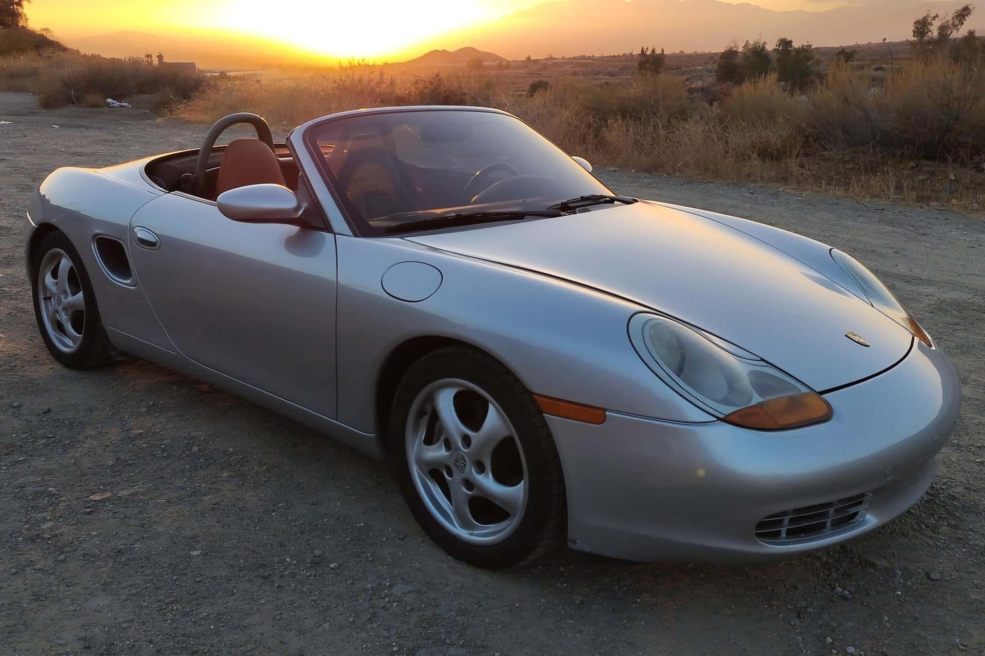 1999 Porsche 986 Boxster sold for $10,100