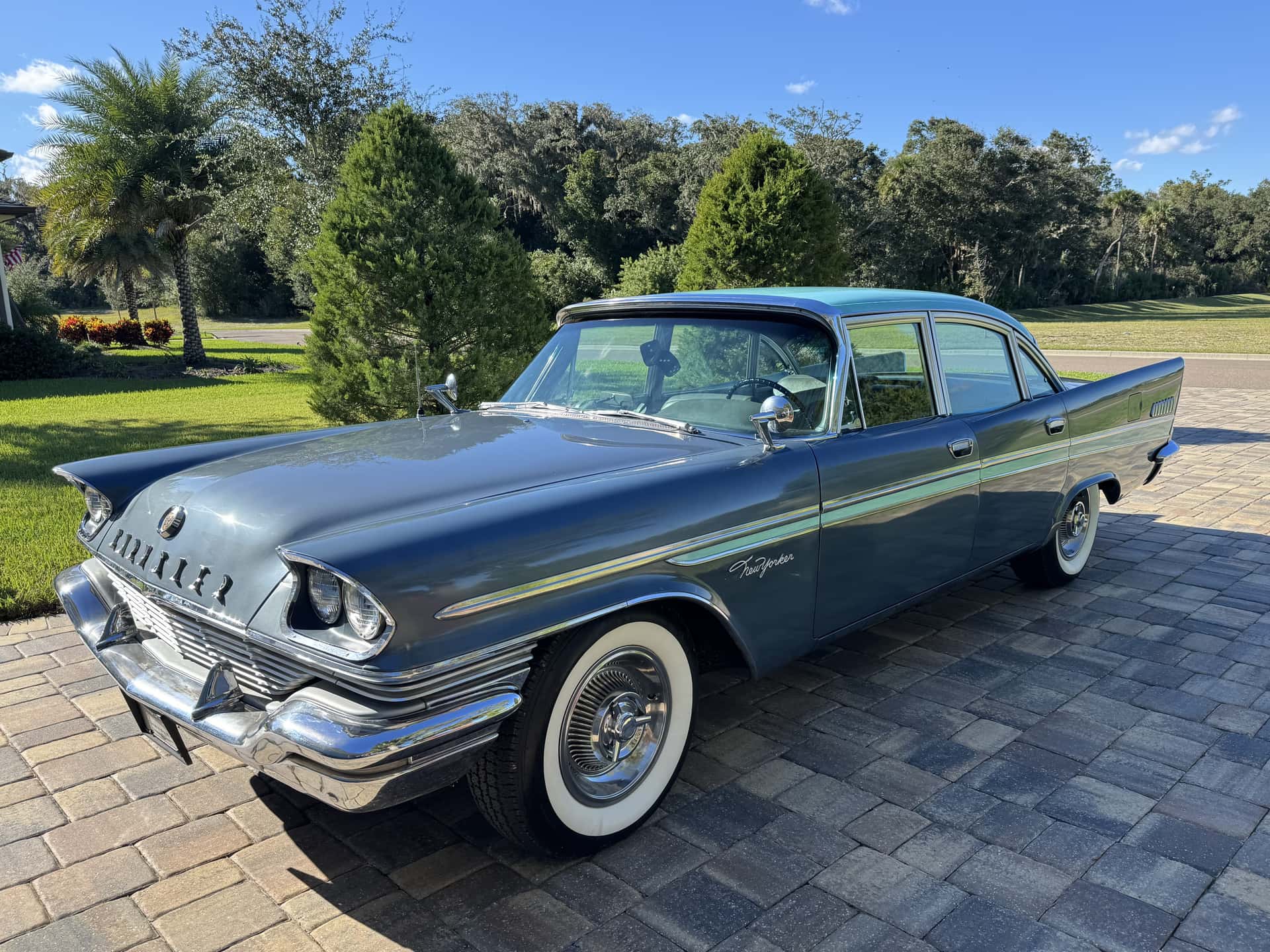 1957 Chrysler New Yorker sold for $15,000