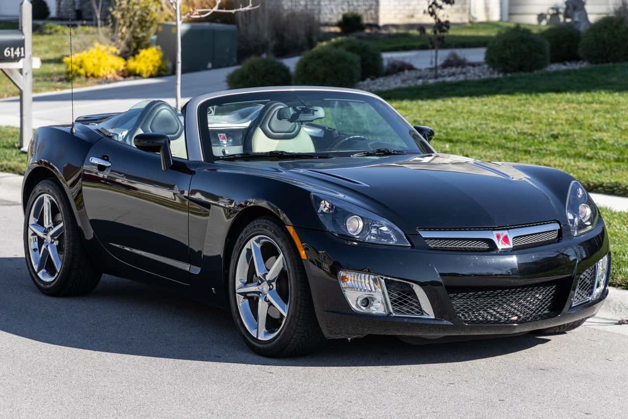 2008 Saturn Sky Red Line sold for $11,000
