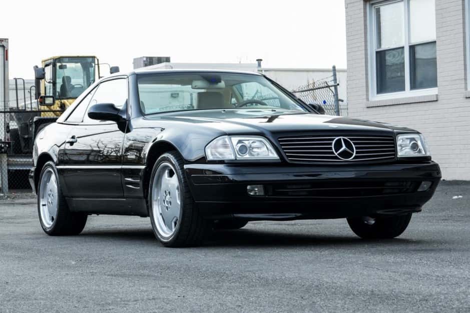 2000 Mercedes-Benz R129 SL sold for $16,000