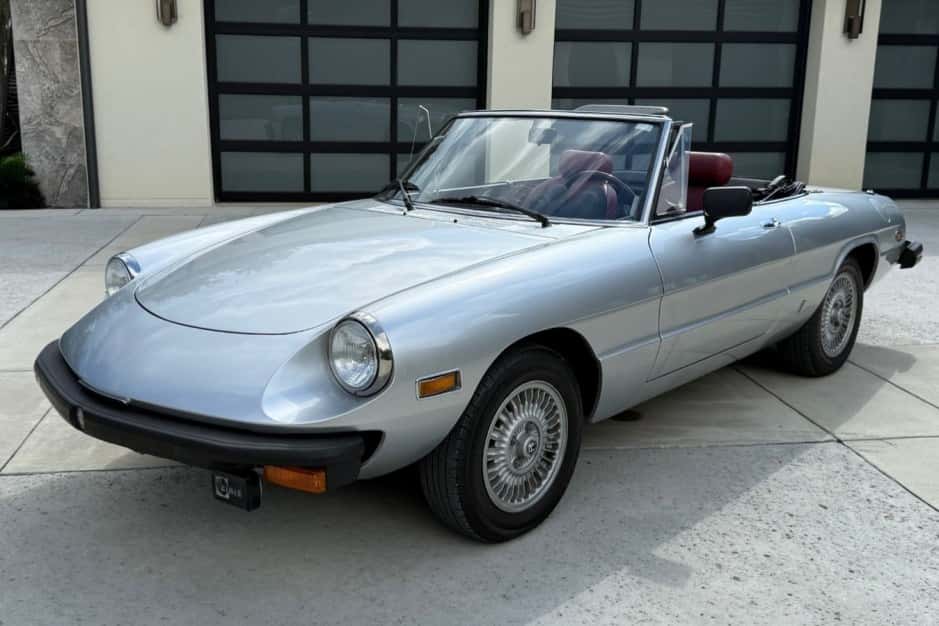 1978 Alfa Romeo 105/115 Spider Series 2 sold for $11,250