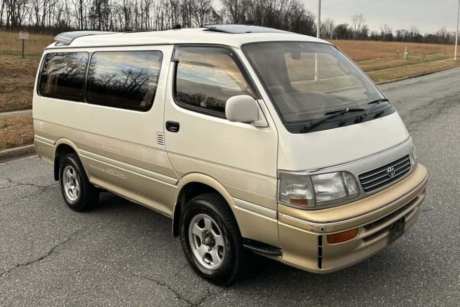 1994 Toyota HiAce sold for $10,050